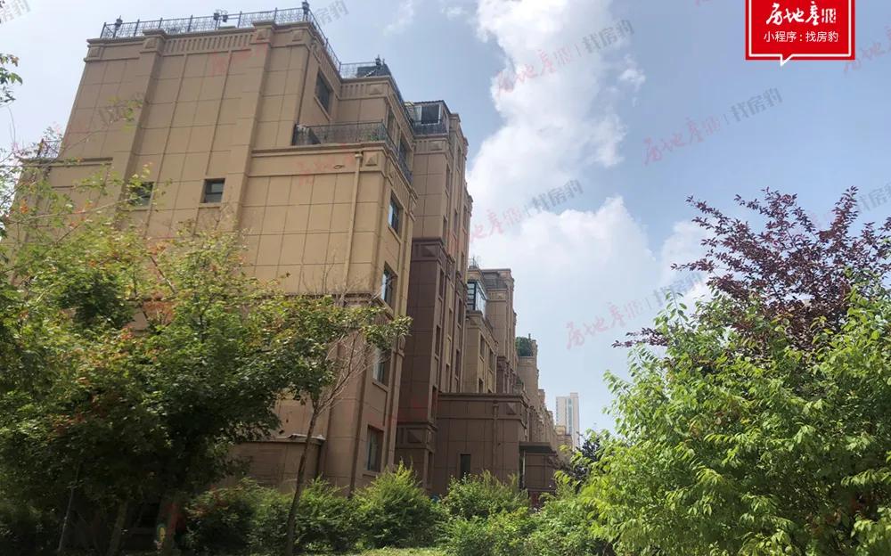 配套成熟的二手房与有规划的新房,有配套的房子