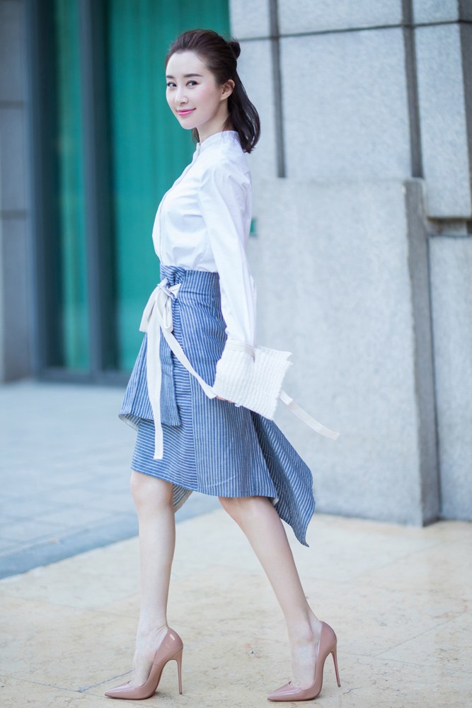 22岁舒畅惊艳写真,32岁舒畅美颜照