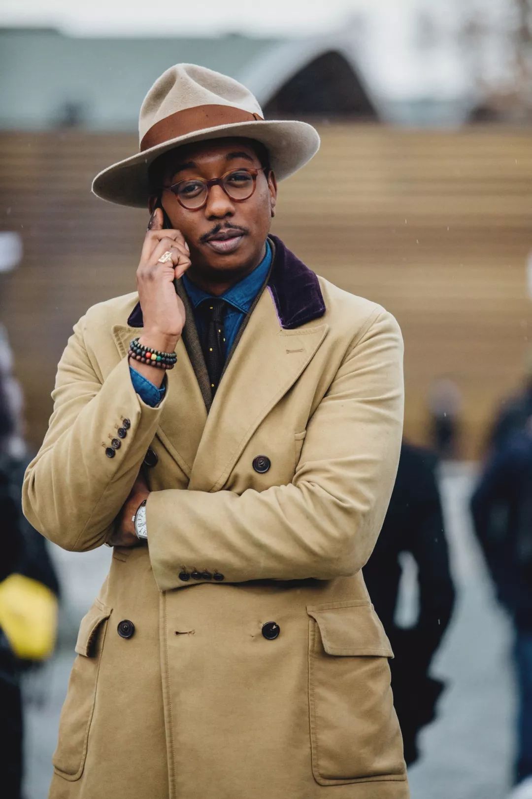 大方得体的穿搭重要性,女生要风度不要温度秋天穿搭