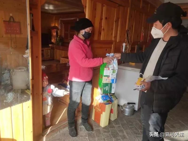 隔疫不隔爱谢谢每个平凡的人 (隔疫不隔爱每个平凡的人)