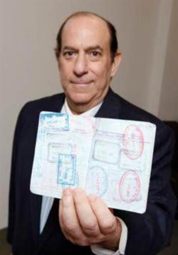 他花25万买一无限次机票，被嘲笑20多年，今航空公司十分头疼