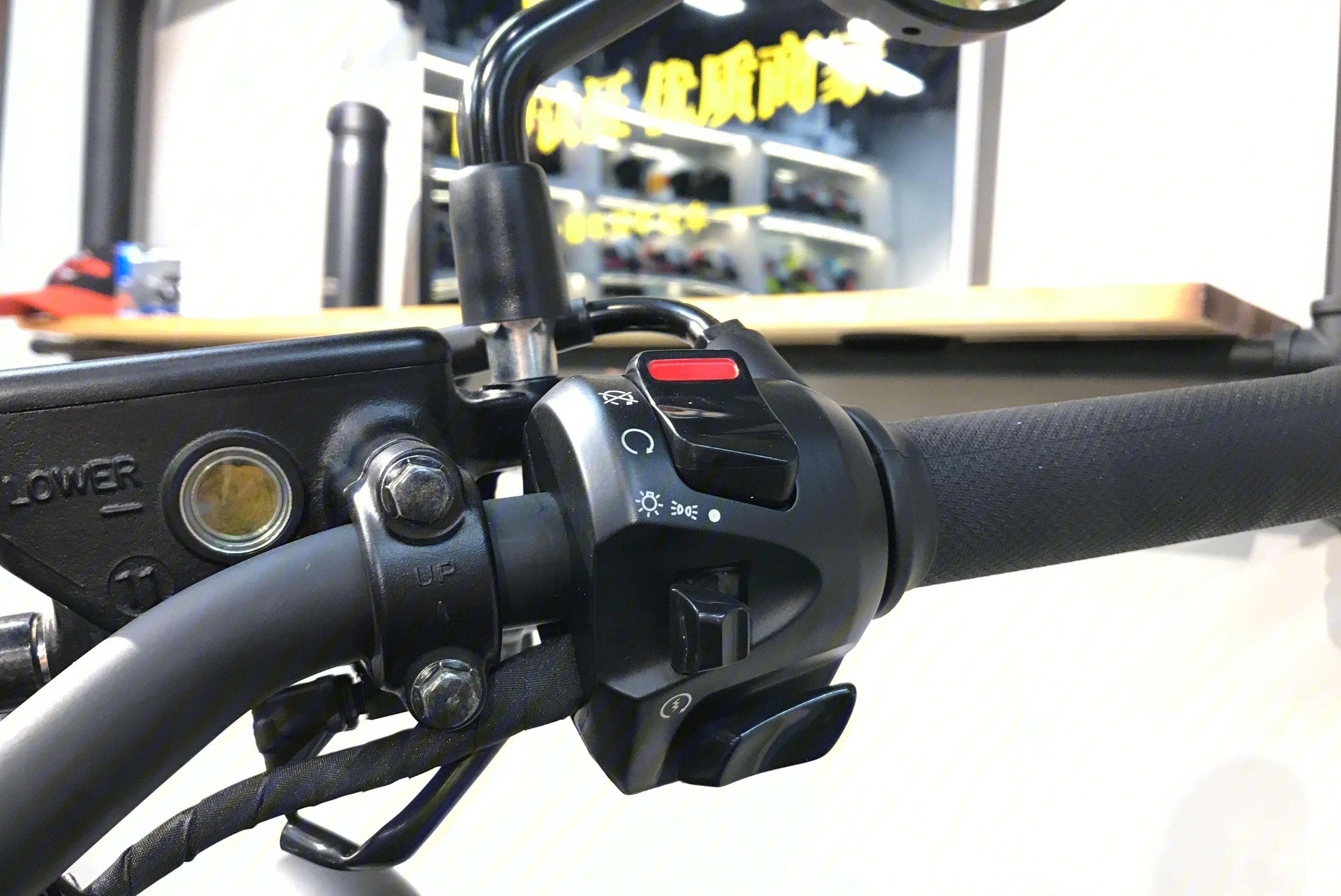 新大洲本田cm300巡航车,hondacm300用车感受