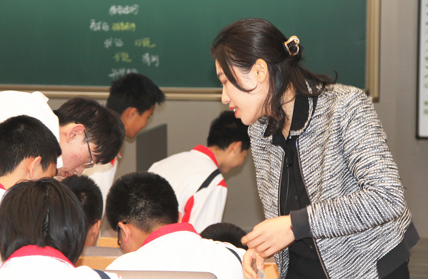 公务员哪些岗位适合女生,公务员有哪些岗位适合女生