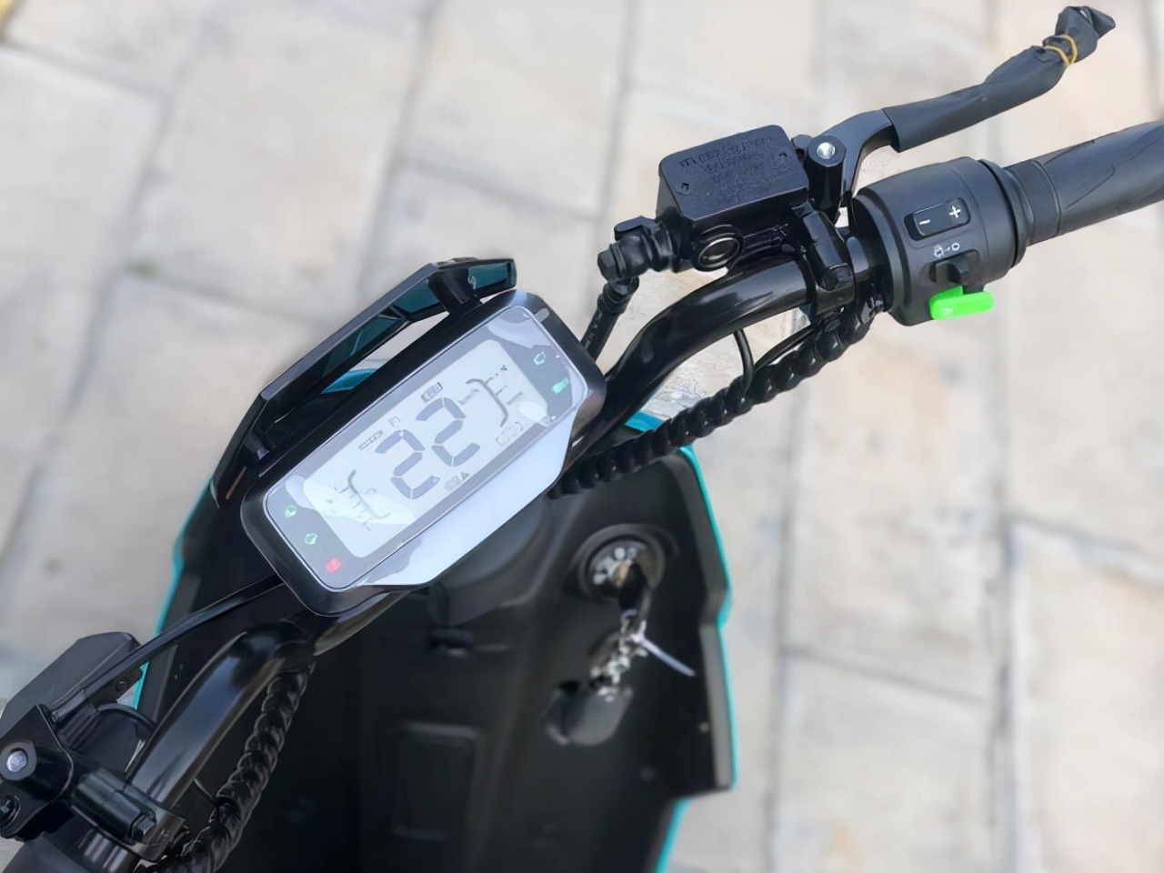 买车送头盔是哪款,买头盔送骑行服套装