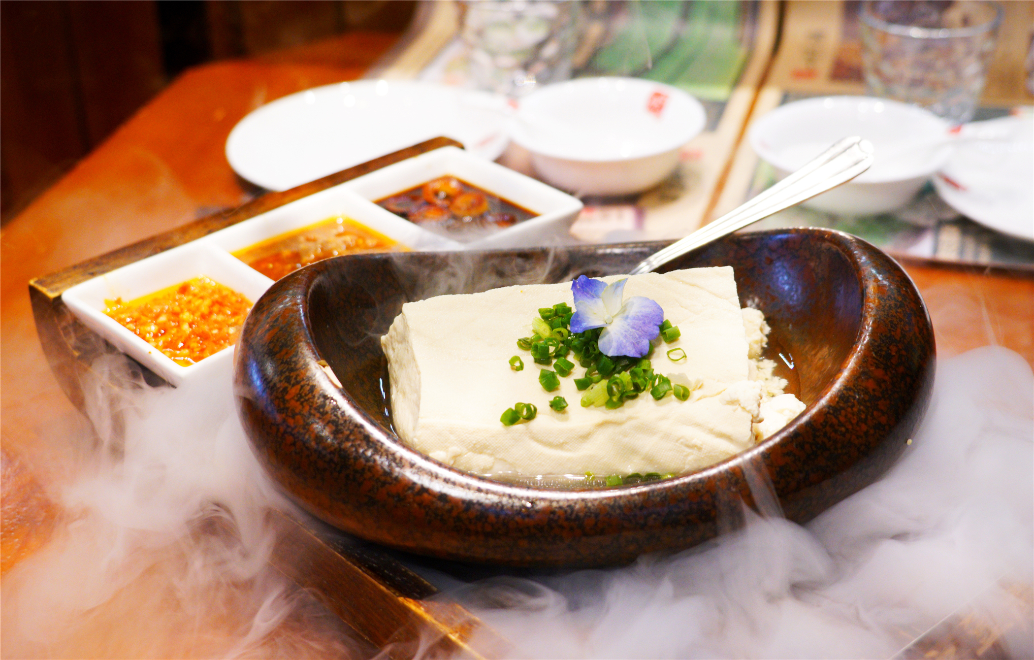 来三亚为什么不能吃椰子鸡,去三亚别忘了吃海鲜