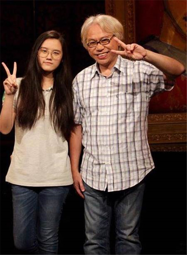 “爷孙恋”婚后现状：与全家决裂，嫁大40岁老公，怀孕后就后悔了