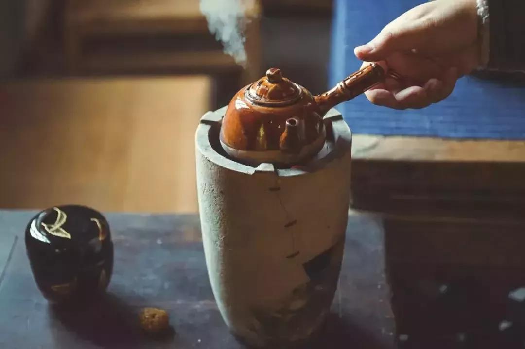 惊蛰适合喝什么茶,惊蛰季节多喝什么茶叶最好