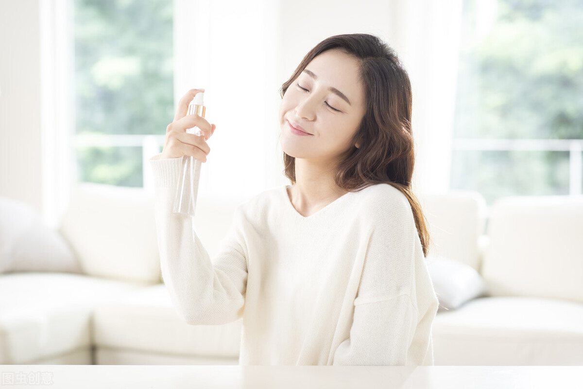 干皮肤怎么护肤补水最好,脸部补水保湿的最好方法