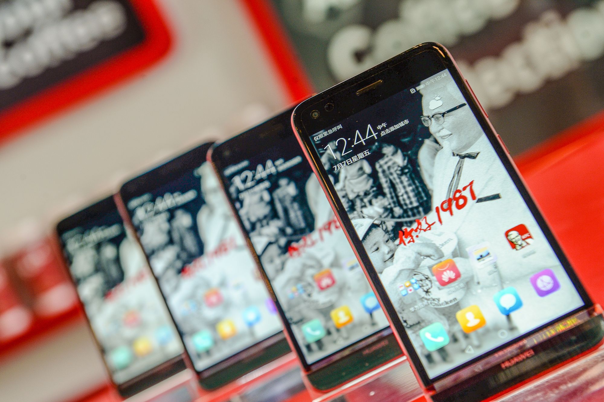 中国手机出货量下降了吗,中国闲置手机保有量