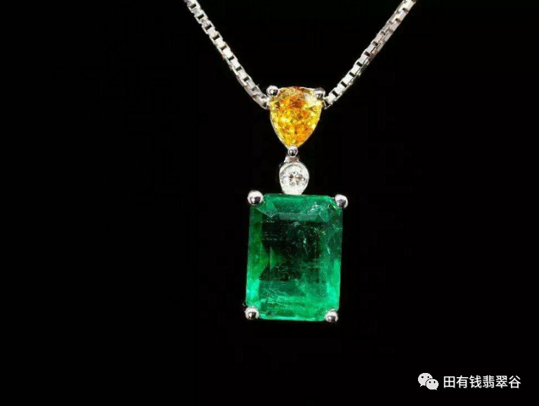 祖母绿与翡翠区别,祖母绿是什么颜色