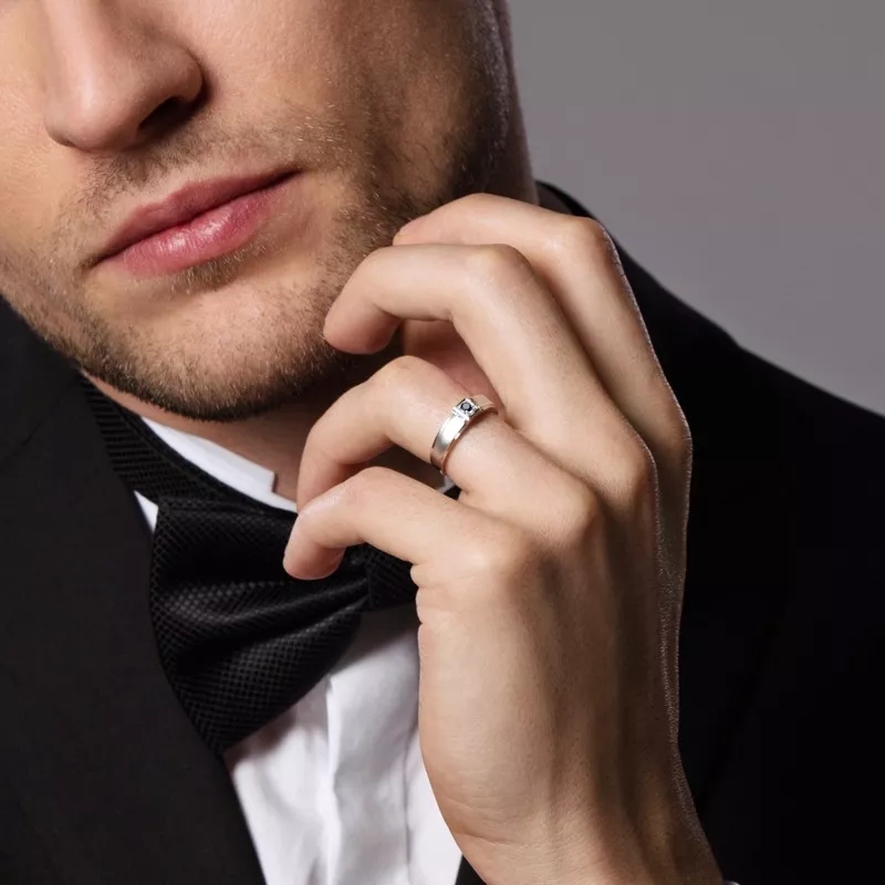 男戒很难看？因为你们没看过这些设计