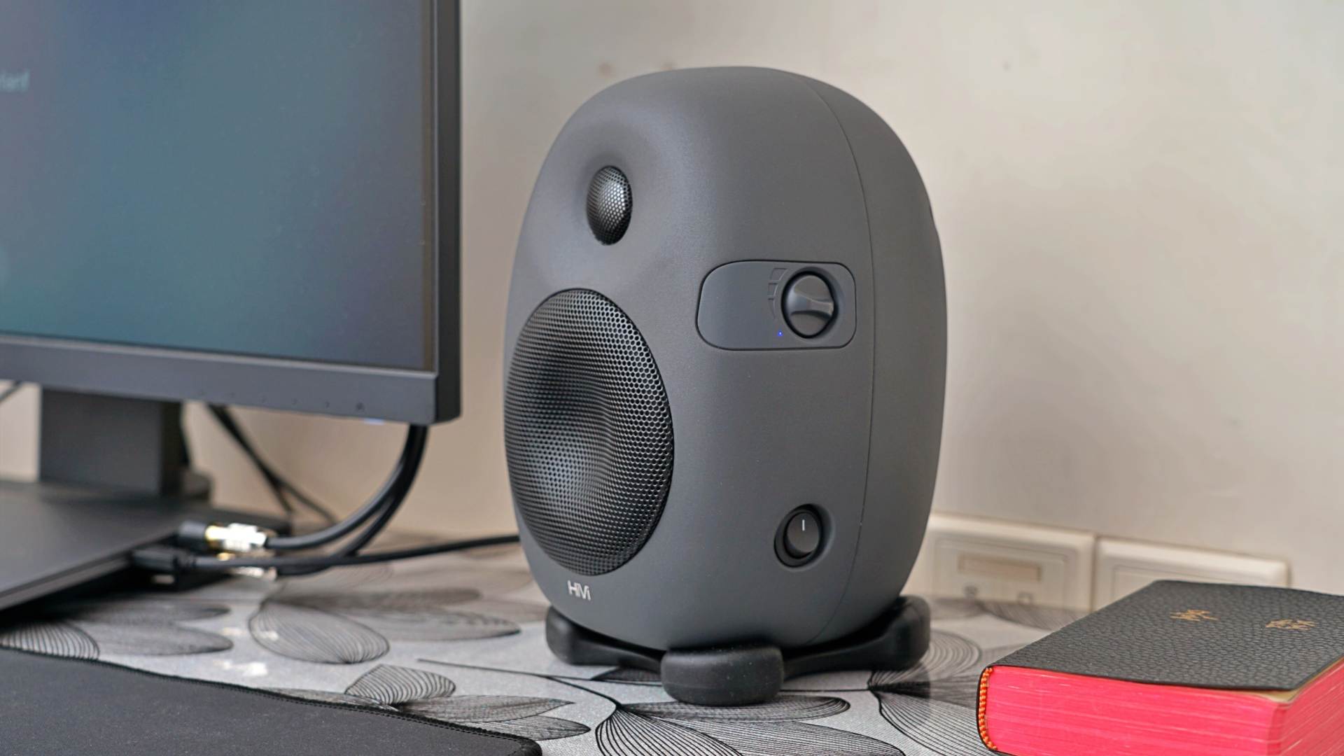 惠威x4音响怎么用,惠威x4多媒体监听音箱