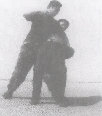 警用防暴棍对战短刀,警用棍式防暴器