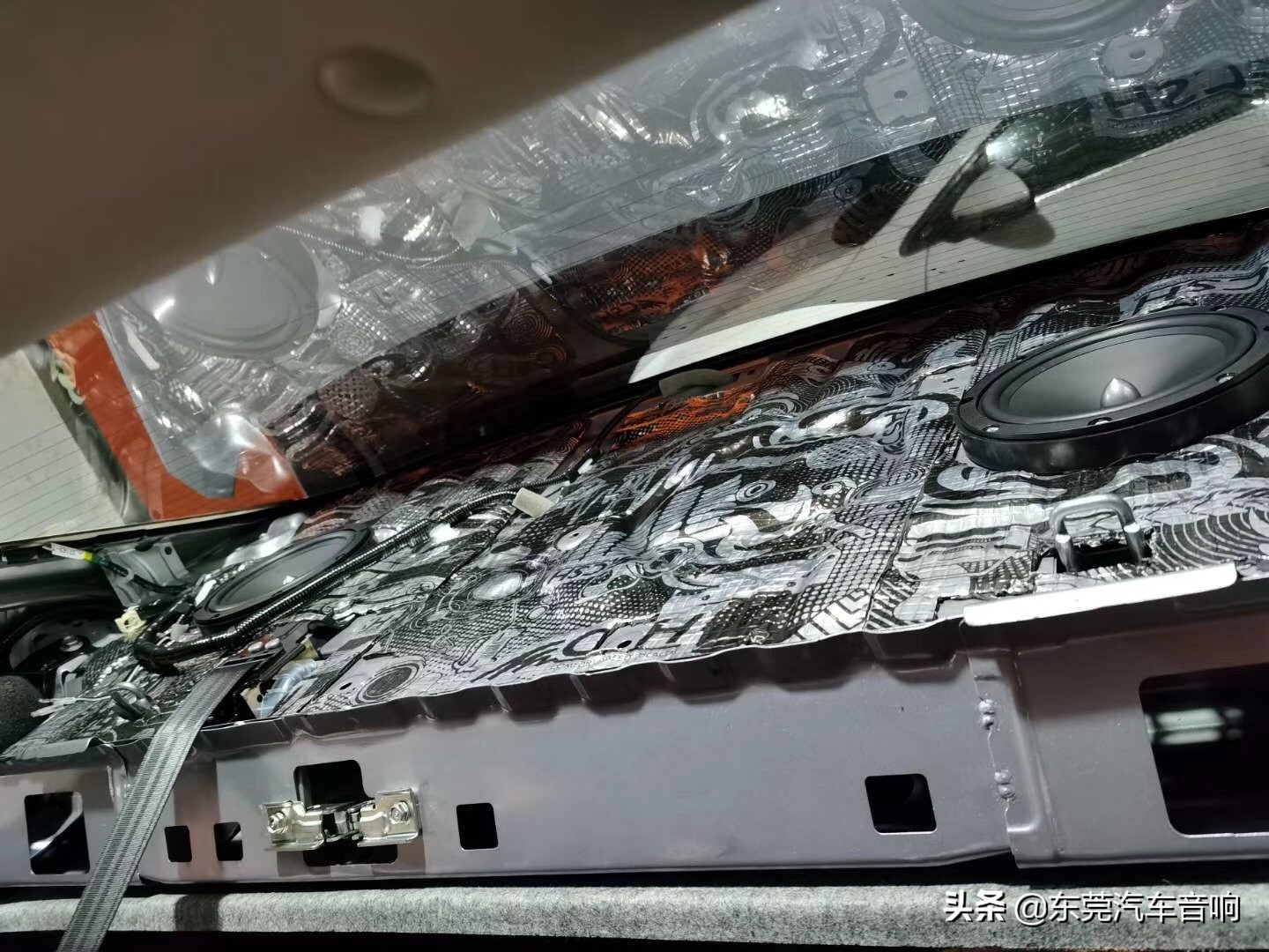 本田雅阁改音响有必要加低音炮吗,22款本田雅阁音响怎么调效果最好