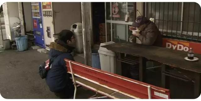 在日本的自助贩卖机里,你能买到全宇宙