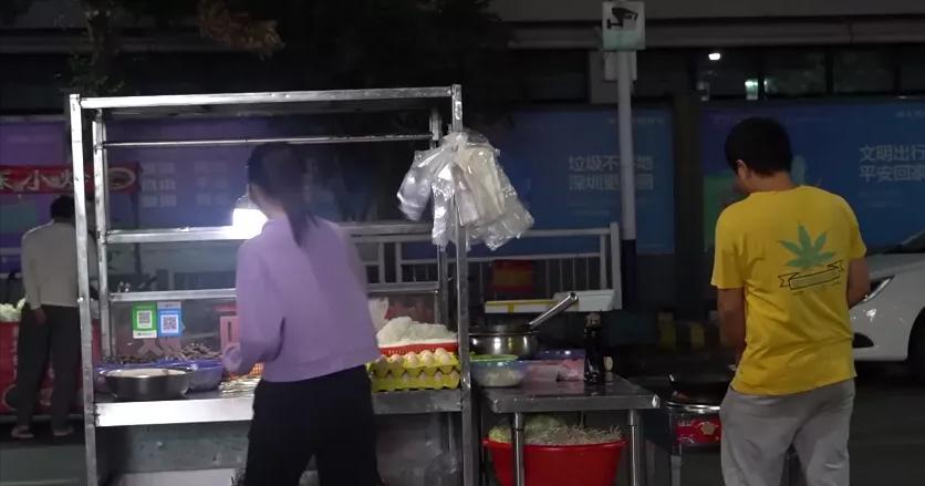 摆宵夜摊能挣到大钱吗,摆夜宵摊赚钱吗