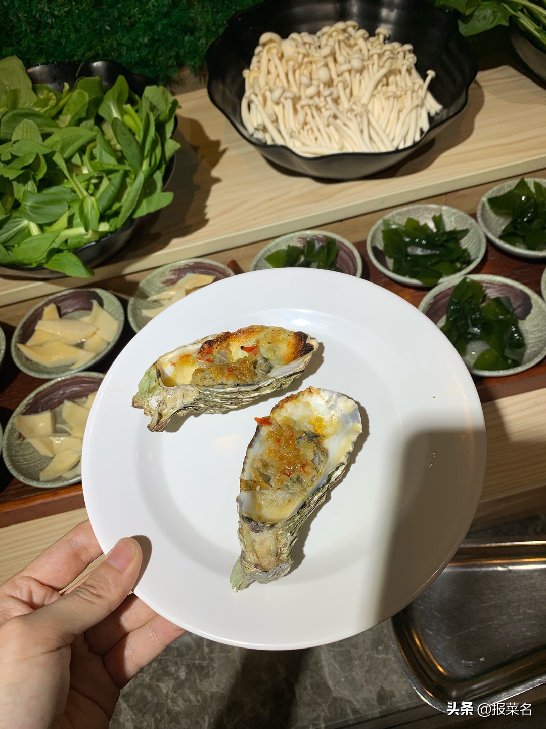 螃蟹虾扇贝,海鲜自助螃蟹和大扇贝