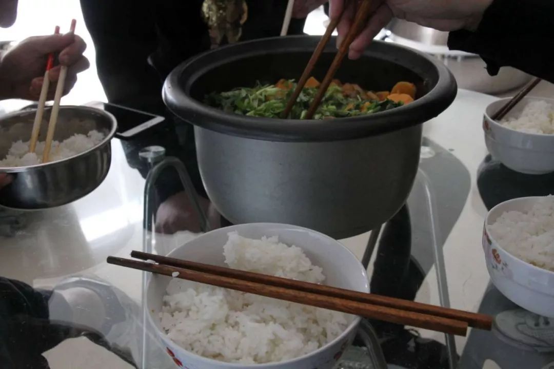 老车翻新：15年后的邂逅，普拉多LC120旧车换新颜，满血复活。