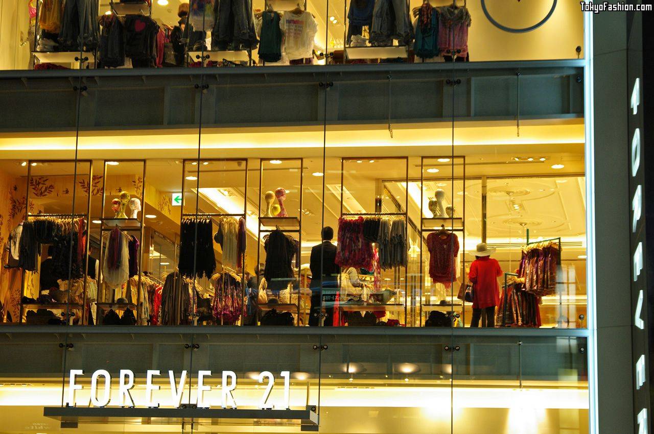 为什么喜欢在zara买衣服,为什么年轻人都喜欢在zara买衣服