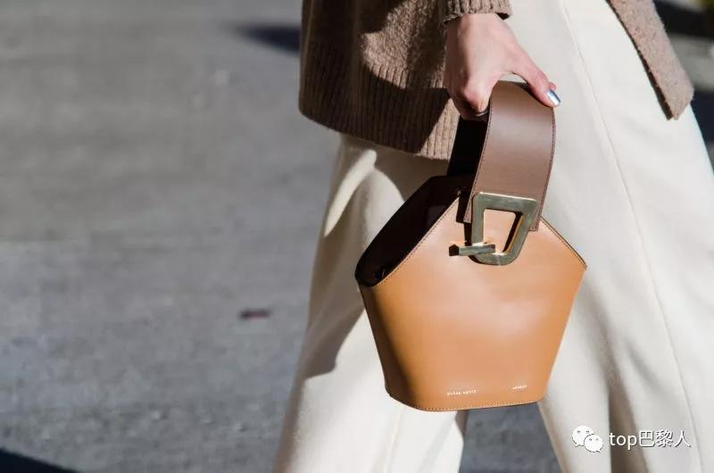 中国人去外国买产品,中国人去国外奢侈品店