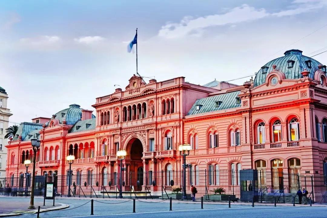 人民币去哪个国家汇率高,人民币汇率再“破7”