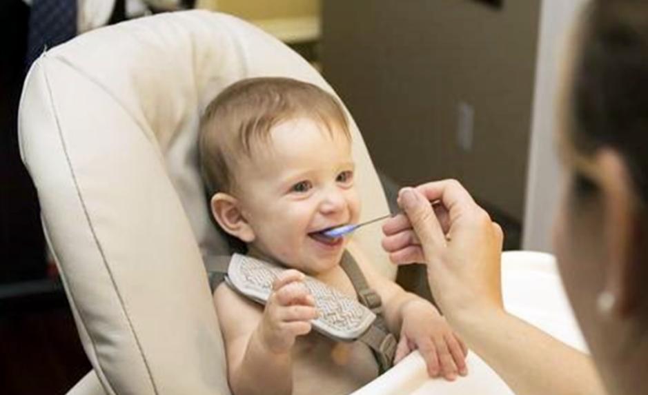 6个月宝宝开始长牙需要注意什么,宝宝六个月长牙了需要注意什么