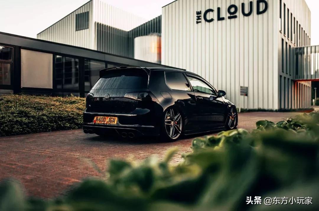 改装再好看,还是一辆“大众”还是带R的,她还是最后上他的奔驰