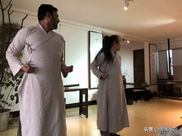 中巴友谊之花香满书院