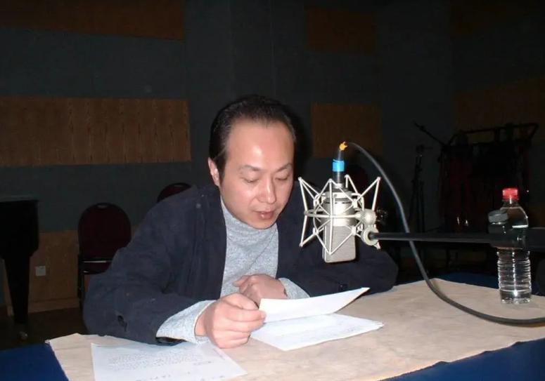 罗京去世十年了妻子改嫁成阔太,罗京去世13年妻子改嫁富商