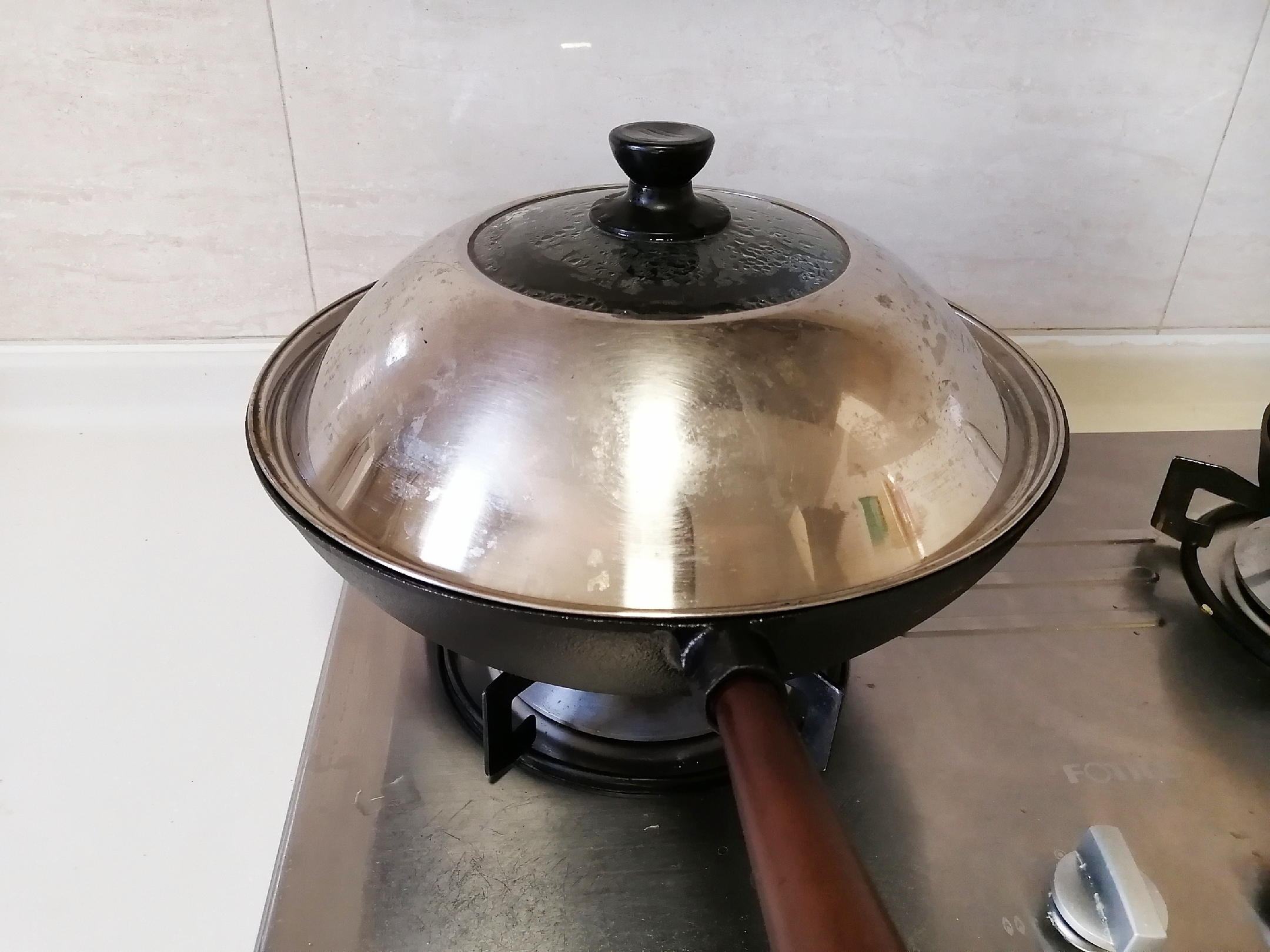 五花肉怎么炖才能软烂又不热气,五花肉烧苦了怎么办