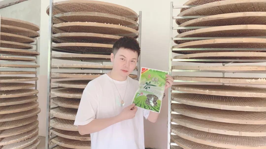 这帮人五一用爱心启航，一起为广西凌云大山的孩子点燃艺术之梦！