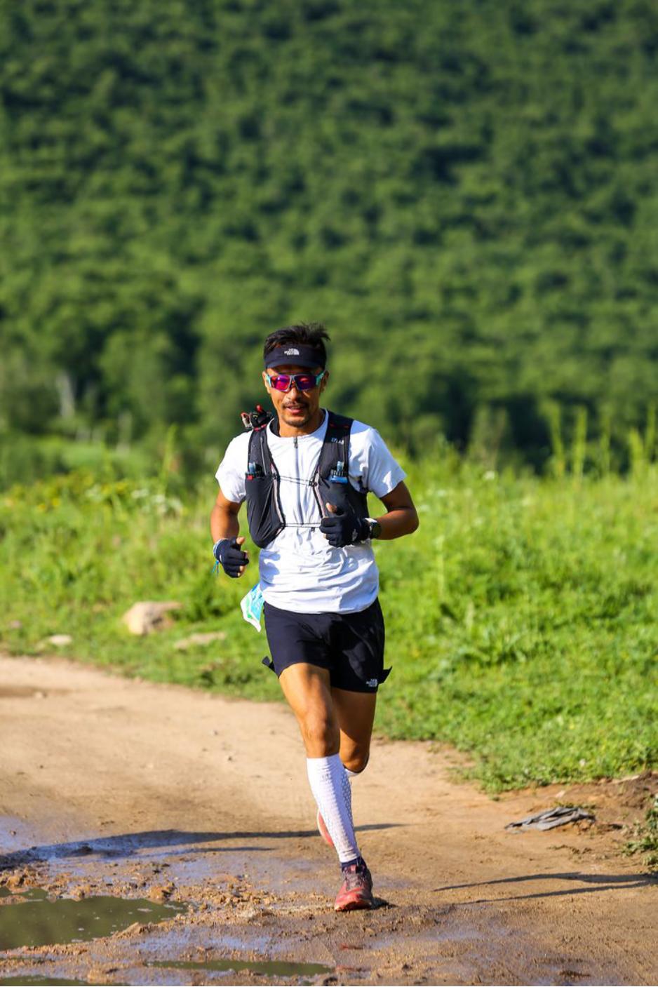 168公里越野跑是一口气跑完吗,168公里越野跑需要多长时间
