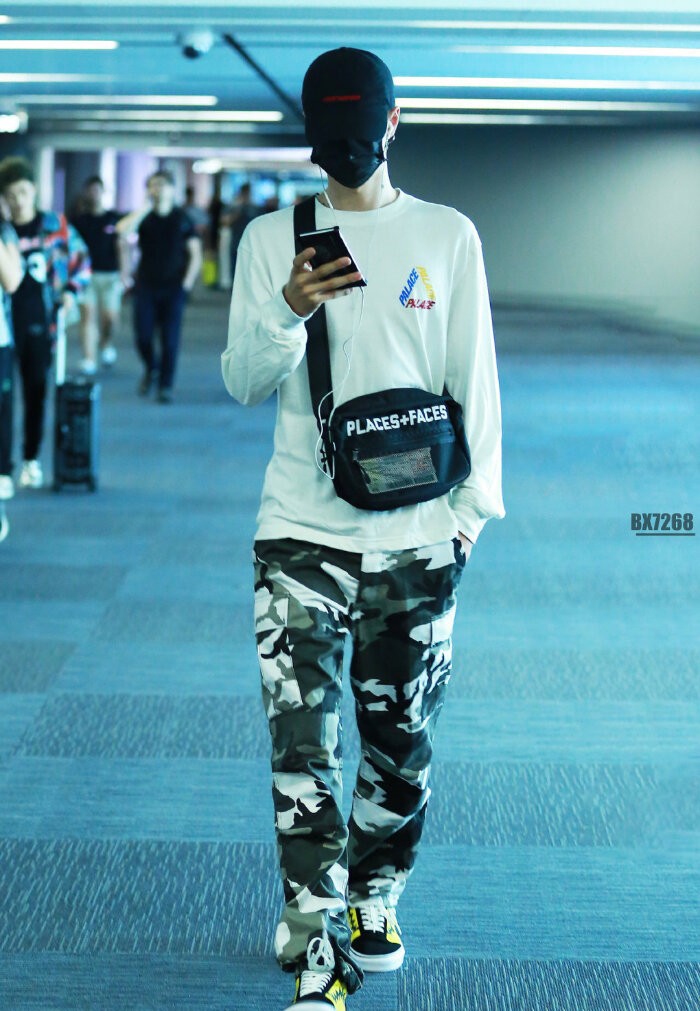 王一博*服私**穿搭来了！终于明白为什么他能成为顶级流量小鲜肉了