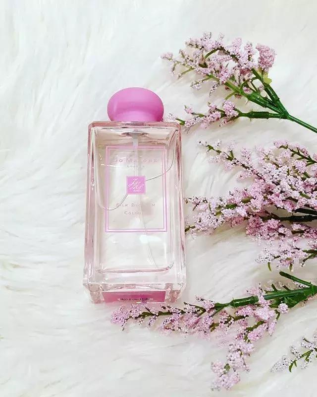 夏天喷这几款香水清甜淡香好迷人,夏天喷香水推荐哪款好用