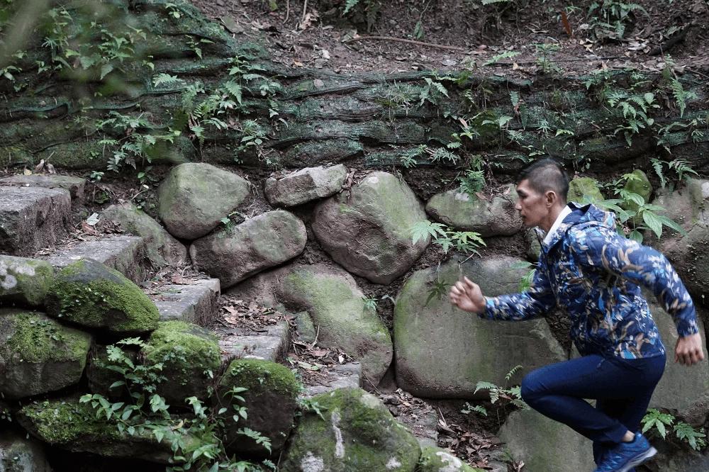 哥伦比亚冲锋衣omnitech,哥伦比亚冲锋衣奥米测评