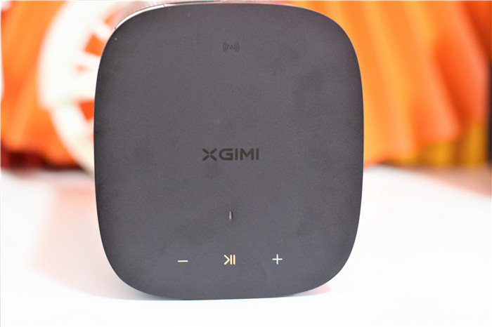 便携投影极米play超悦,极米play超悦版投影感觉有点歪