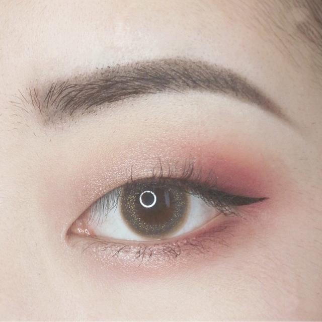 单眼皮化妆大地色系眼妆详细图解,无眼妆单眼皮高级感妆容教程