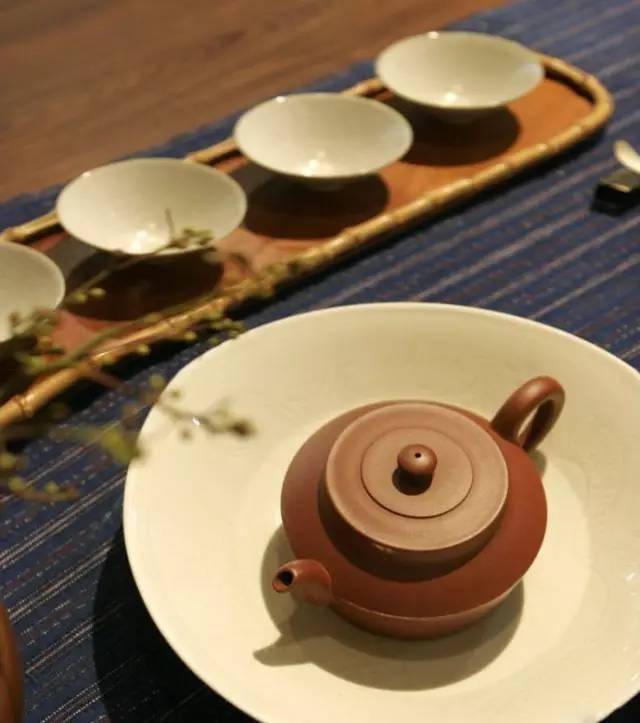 品牌普洱茶哪一款口粮茶性价比高,普洱茶大厂茶是哪些