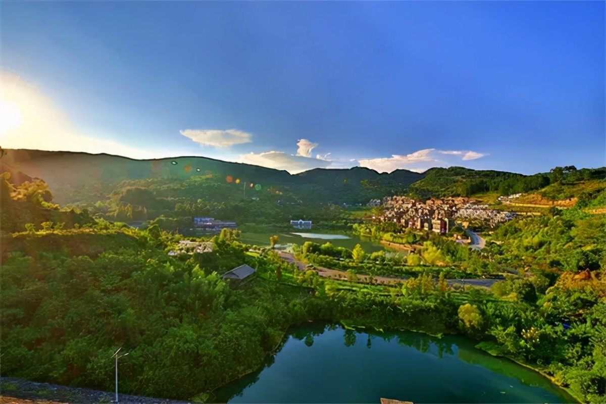 旅居生活的正确方式,旅居同时又能赚钱