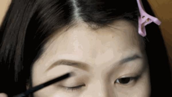 方脸脸型与发型搭配女士,适合梨形方脸女生发型