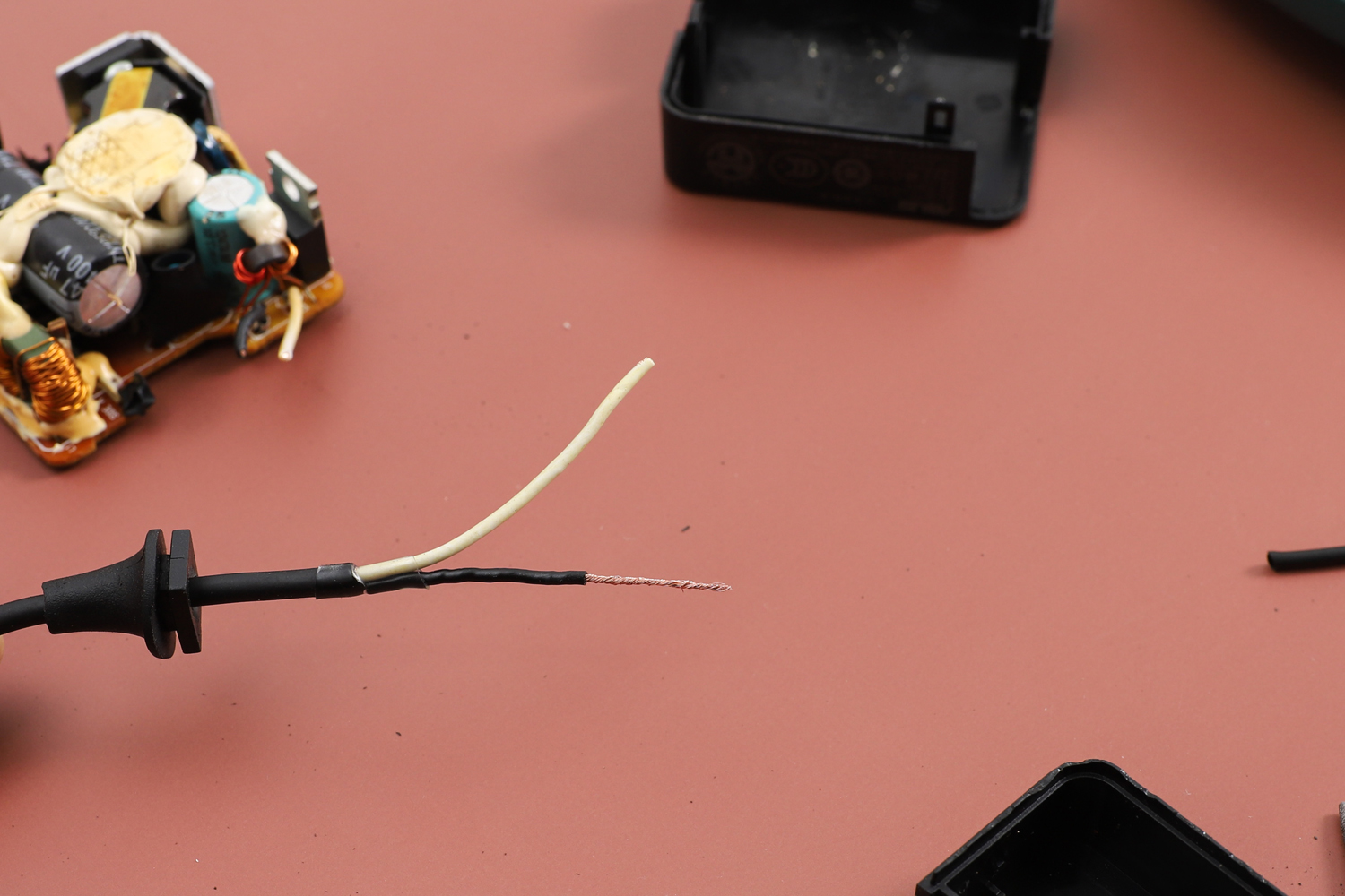 笔记本电源接口坏了怎么修复,笔记本电源线破损如何修复