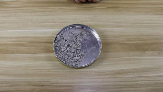 土里有虫卵别大意，赶紧来几样东西灭虫，效果好不用买除虫剂