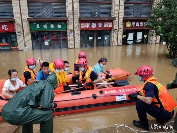 住建局防汛突击队,住建局防汛工作部署会