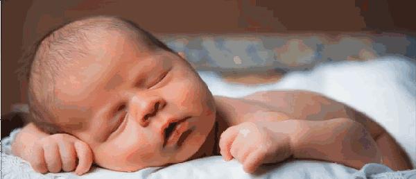 宝宝忽然皮肤黄是脾胃问题还是病？这5种情况，妈妈一定要注意