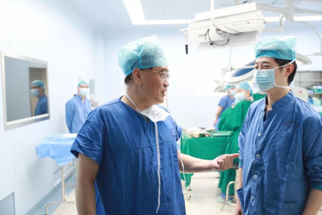 【最新】“一号难求”的顶级专家，在江北“坐等”你来！