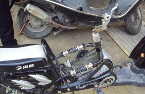 小偷偷的电瓶卖到哪里了,小偷偷电动车会直接拿去卖吗