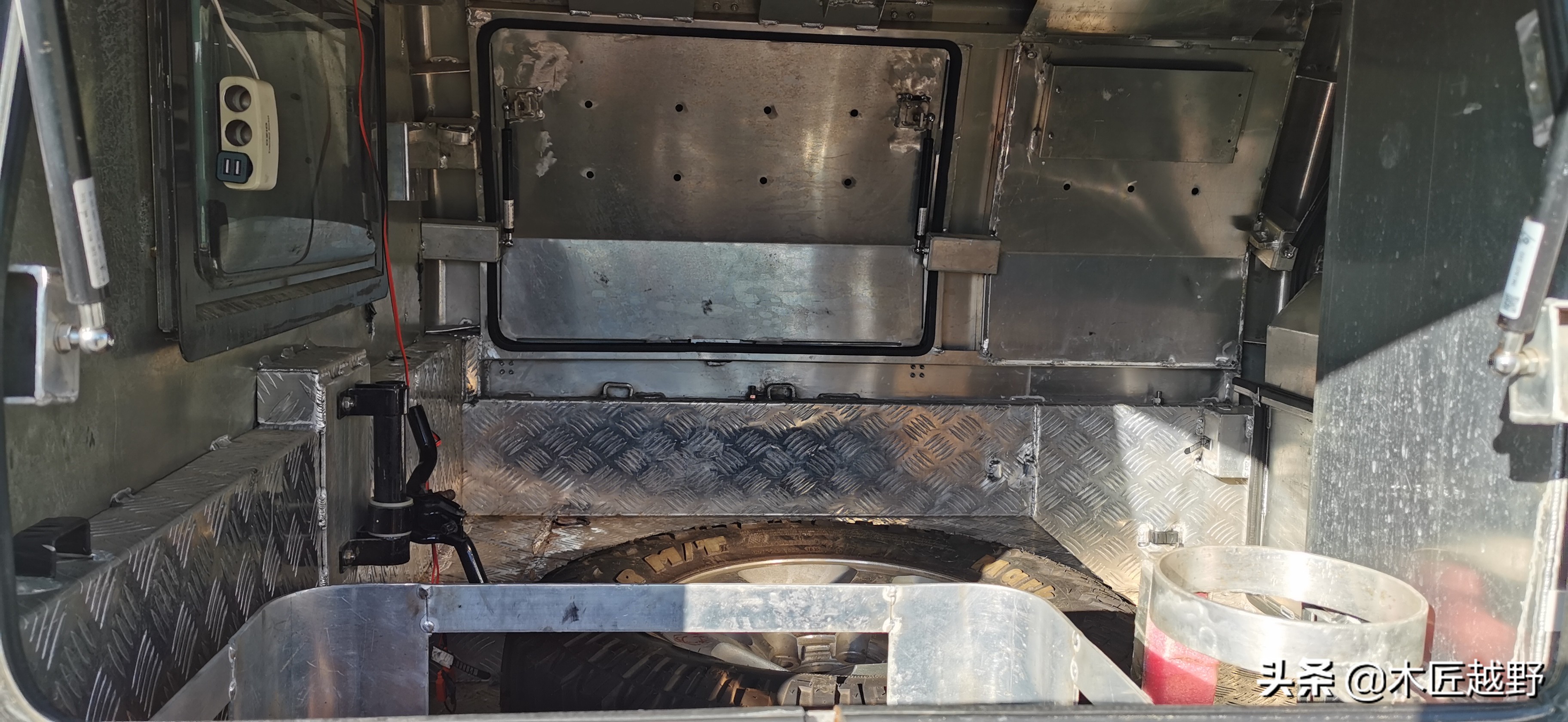 陆巡lc76二手价格,陆地巡洋舰lc76二手车值得买吗