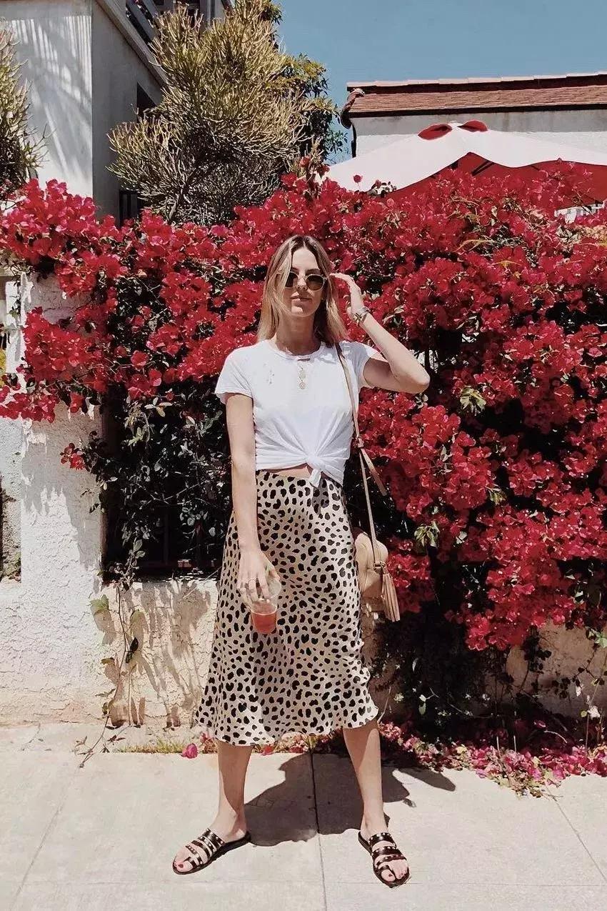 t恤穿久了偶尔也要换个风格,t恤穿好几年不旧的洗法