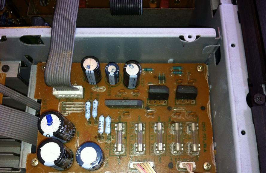 修一台建伍高端功放内部线路不亚于一台黑白电视机