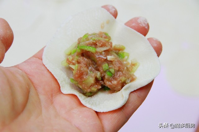 适合夏季吃的几种饺子馅,夏天吃饺子做这馅鲜嫩柔韧特别香